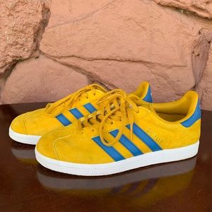 Adidas Original Gazelle Shoe Youth size 4.5